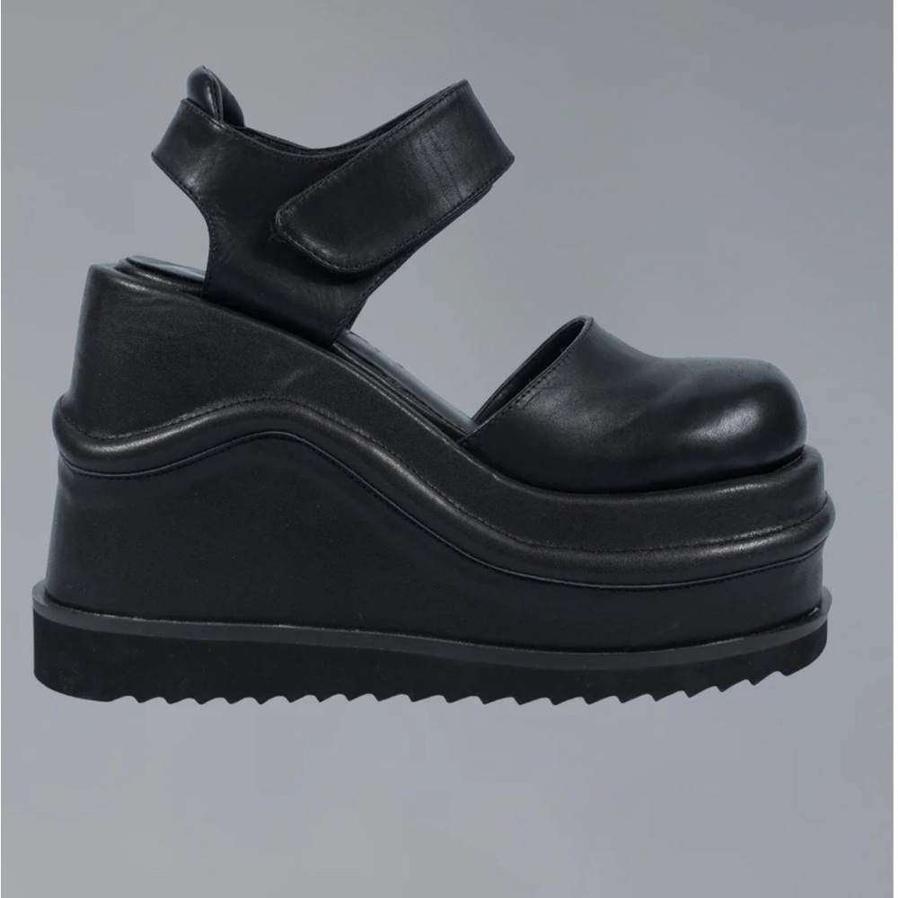 Unif Black Chunky Platform Sandals